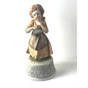 Vintage Musical Porcelain Figurine Of Girl Holding Book Made In Taiwan 7" Tall
